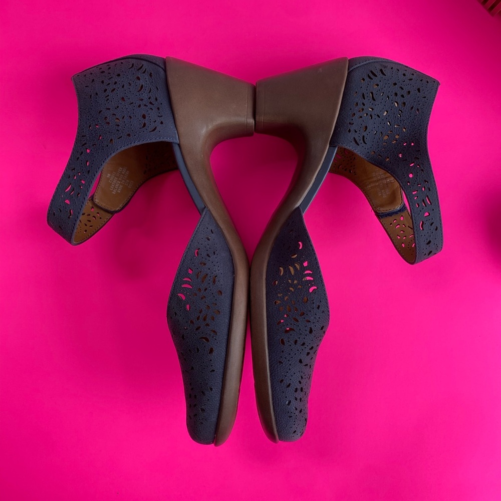 EASY SPIRIT Cindie Mary Jane Round Toe Block Heel Blue Dress Pumps Size 9 - Picture 11 of 14